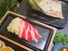 -湊湊火锅·茶憩(打浦桥日月光店)