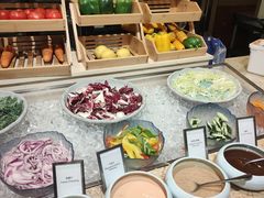 -大中华希尔顿酒店-念自助餐·嗨啤·小龙虾
