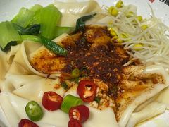 传统油泼面-清真·西域伙伴牛肉面·羊肉串(融创店)
