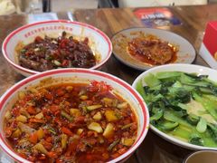 -堂瓦里·33年传统赣菜(第一街区店)