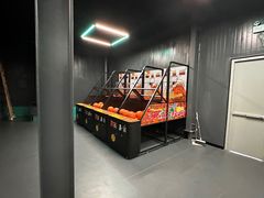 -极限PLAY运动娱乐新世界·团建派对潮玩休闲馆·室内蹦极高空游乐园