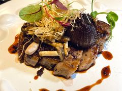 烤肋眼牛排配红酒小洋葱-AZUL by FUEL蓝色·法式酒馆(琶醍店)