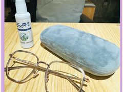 -无奔眼镜·蔡司·依视路授权店(朝阳大悦城店)