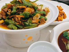 -峨嵋小镇·川菜(勒泰中心店)