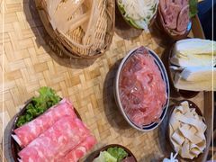 -乐闹闹重庆火鍋(民治店)