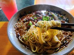-丁丁猫重庆小面(徐州路店)