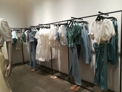 -URBAN REVIVO(西安Momopark店)