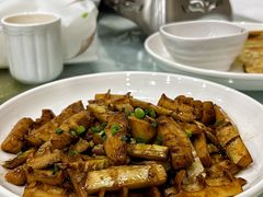 油焖春笋-群乐饭店(滨安路店)