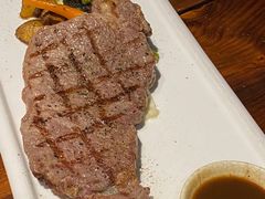 碳烤特选澳洲谷饲西冷牛排-MARU玛露音乐餐厅(大学路店)