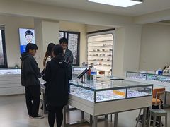 -潘多拉眼镜·蔡司依视路明月(潘家园店)