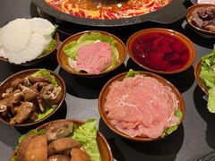 -老酉火锅(阳明古镇店)