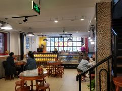 大堂-捷信牛奶甜品世家(五道口店)
