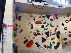 -啸岩馆 Roaring Climbing Gym