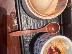 -银米·云南传统过桥米线(双廊黑金冠店)