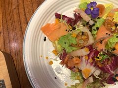 熏三文鱼海鲜沙拉-I HOLIC艾豪丽披萨(KKone店)
