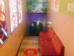 -洞庭洲·防空洞火锅·烧烤·铜锅涮肉(新百广场店)