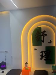 -V7 HAIR SALON