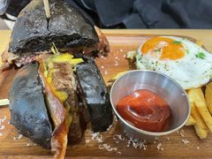 -HELLO 27 意面·沙拉·帕尼尼