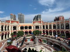 -佛罗伦萨小镇广佛名品奥特莱斯(疏港路店)