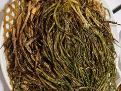 葱烤鸦片鱼头-新吉士·上海菜(浦东LCM置汇旭辉店)