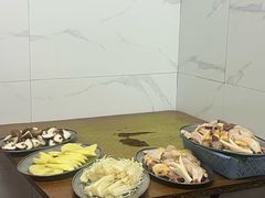 -威邵鸡煲(西华路总店)