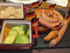 德式香肠拼盘-MOSSO德国餐厅·音乐酒吧(环宇荟店)