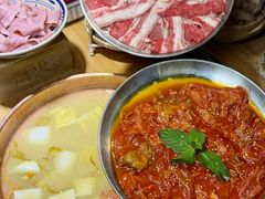 -洱火云南酸菜牛肉火锅(石景山当代商城店)