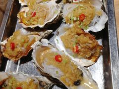 烤生蚝-喝丢一只鞋海鲜烧烤·海肠捞饭(东关街店)