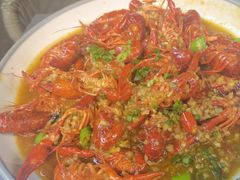 -何师烧烤Pro ·江湖川菜·小龙虾·精酿(太古里旗舰店)