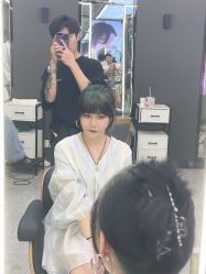 -藤野造型烫发染发