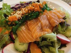 -Chom Cafe and Restaurant