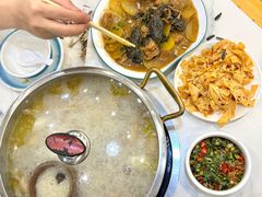 -朴小妹人参鸡汤火锅(长白山万达店)