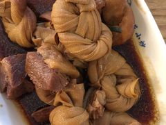 -同济大学本部学苑饮食广场