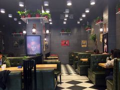 大堂-愉肴麻辣香锅(中山路店)