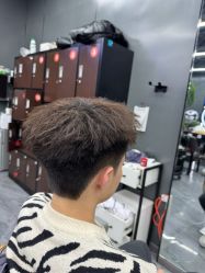 点击看大图 -藤野造型烫发染发