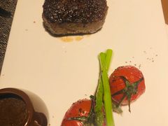 扒澳洲和牛牛柳佐黑椒汁-窗外西餐厅(普罗理想国店)