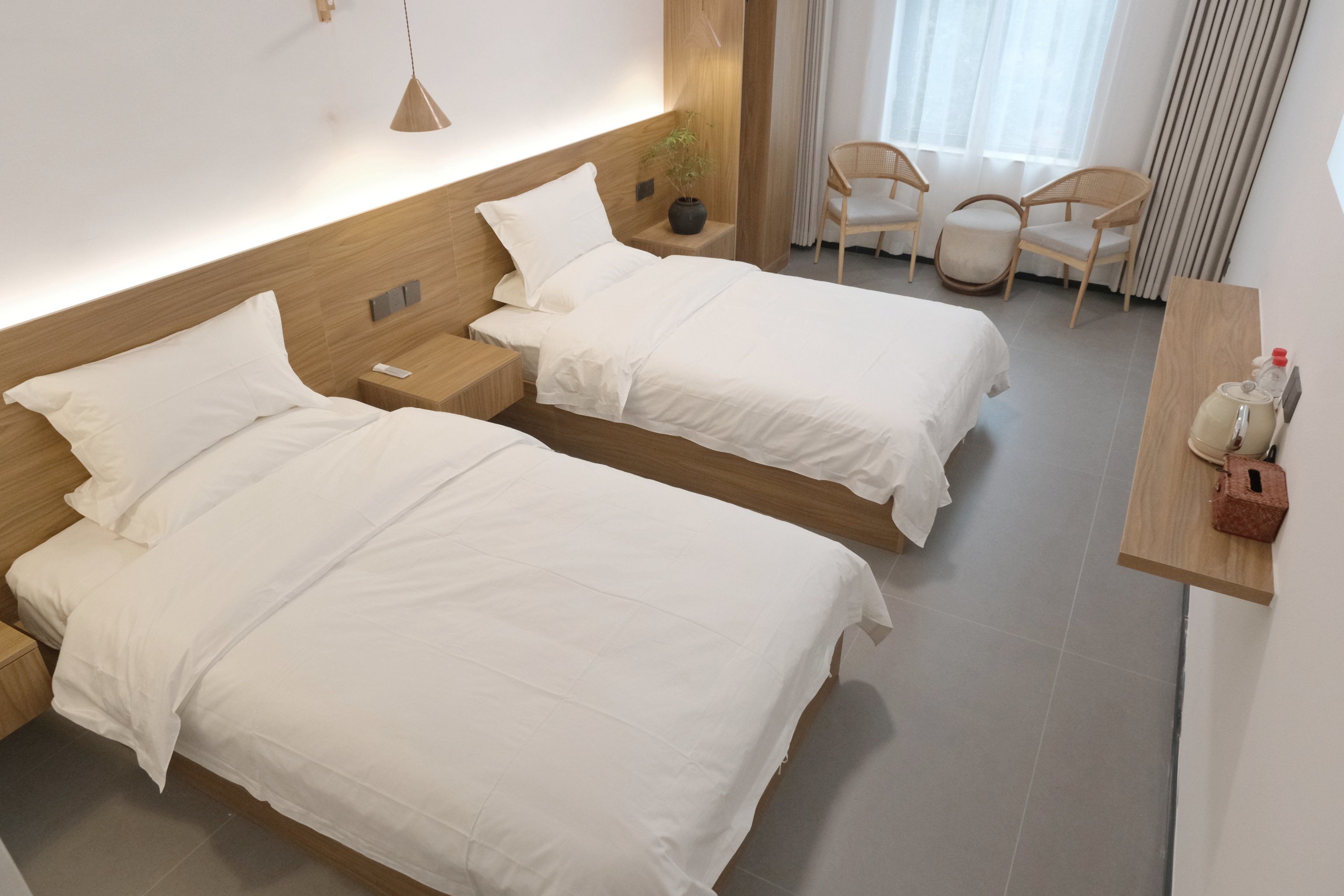 极简风～双床房