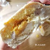 咸甜口，推荐！大米软欧虾包蛋芝士奶黄：蛋皮不突出