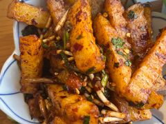 -包整·丝娃娃(一览甲秀楼风景店)