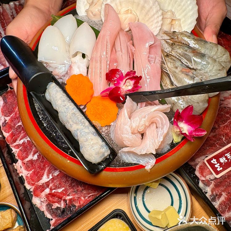 来成都必吃!梁家巷这家和牛寿喜烧自助太绝了!