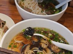 -湘人龙记老长沙米粉(鸟巢店)