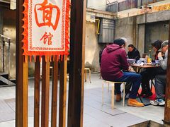 门面-沪西老弄堂面馆(定西路店)