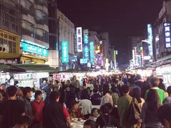 -六合夜市