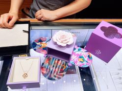 -周大福 CHOW TAI FOOK(新世界百货崇文店)