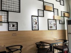 -牛纽塔·牛人堡(群众路店)