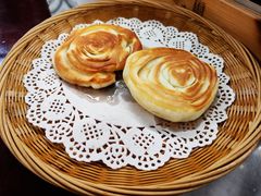摩登粑粑-蔼若春.传承三十年云南菜(金碧公园店)