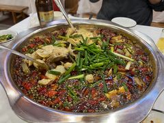 -乡土特色.冷锅鱼.牦牛肉汤锅