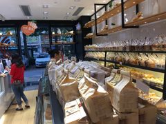 面包甜点陈列柜-御蝶坊生日蛋糕KNAC(创业店)