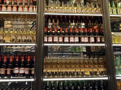 -钱小奴海鲜自助黑金店(杭州滨江龙湖店)
