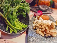 -哥老官重庆美蛙鱼头(虹口龙之梦店)